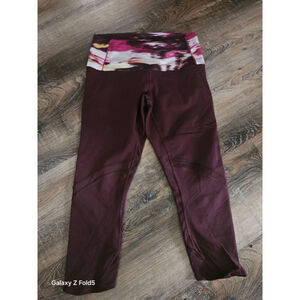 Women's Lululemon Leggings Size 8 Burgundy Pink